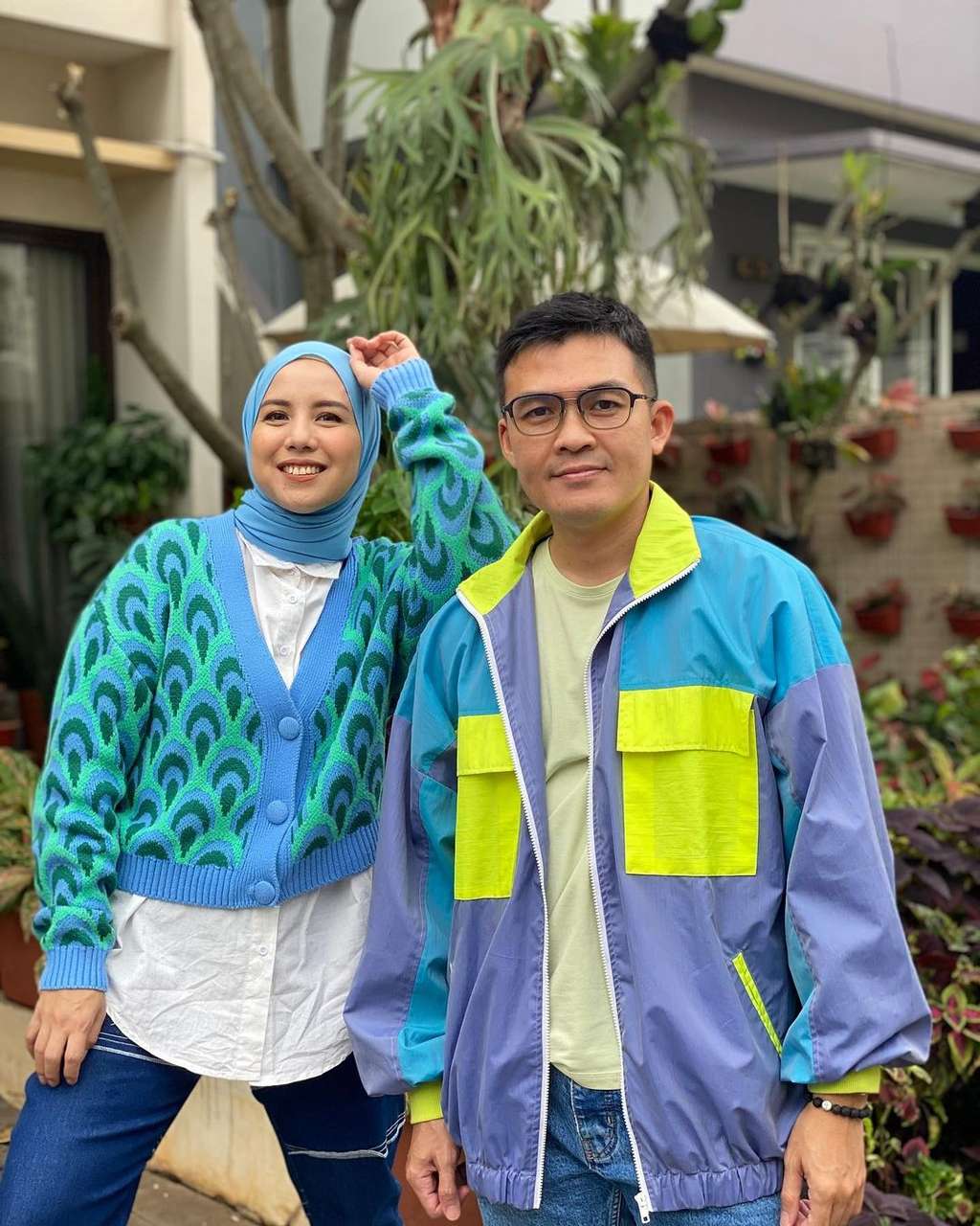 Potret Tya Ariestya dan suami Potret Tya Ariestya dan suami