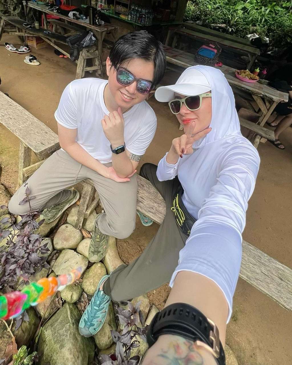 Olla Ramlan dan putranya Sean