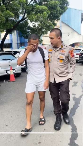 Momen Haru Casis Polda Jabar Dapat Kabar Duka Ayahnya Meninggal saat Sedang Tes Jasmani, Bikin Hati Terenyuh