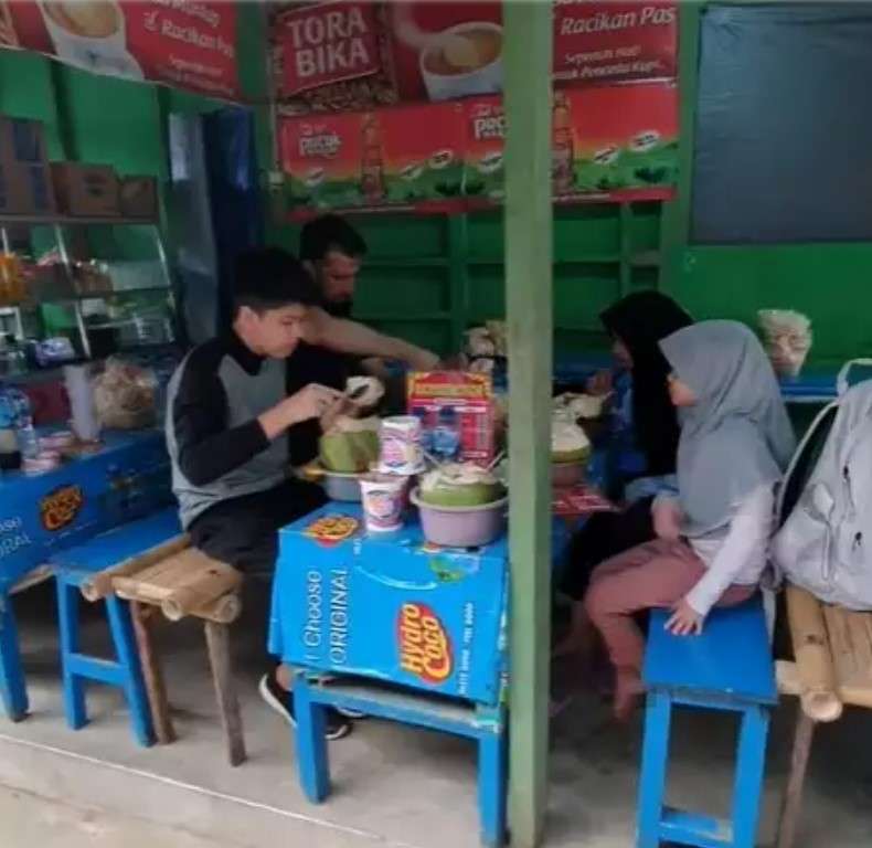 Potret sederhana keluarga Primus dan Jihan
