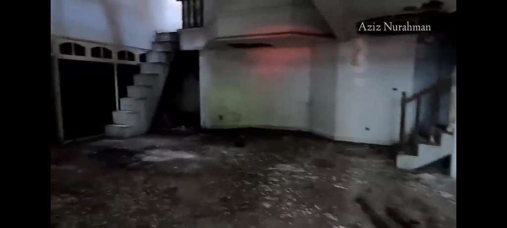 Potret rumah terbengkalai milik Louis Nikijuluw