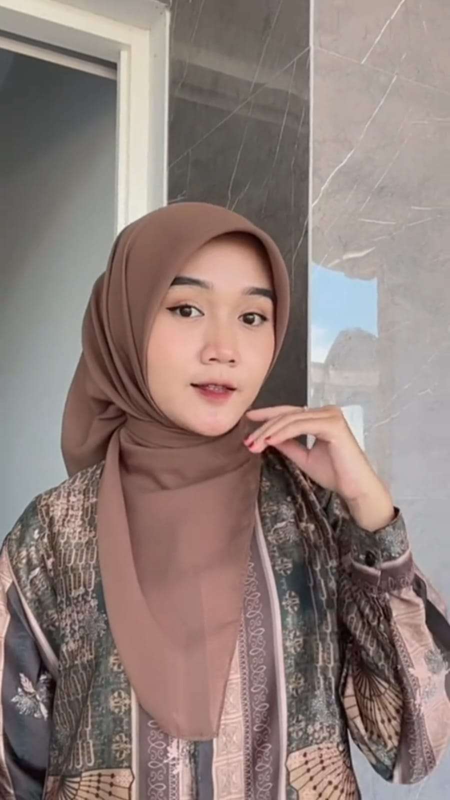 Hijab segi empat