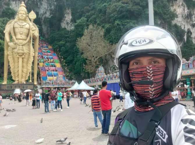 Cerita Muhbitin, Jemaah Haji Asal Gresik Berangkat Haji Naik Motor Tempuh Perjalanan Darat dan Laut