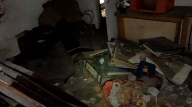 Potret Rumah Terbengkalai Diduga Milik Maissy