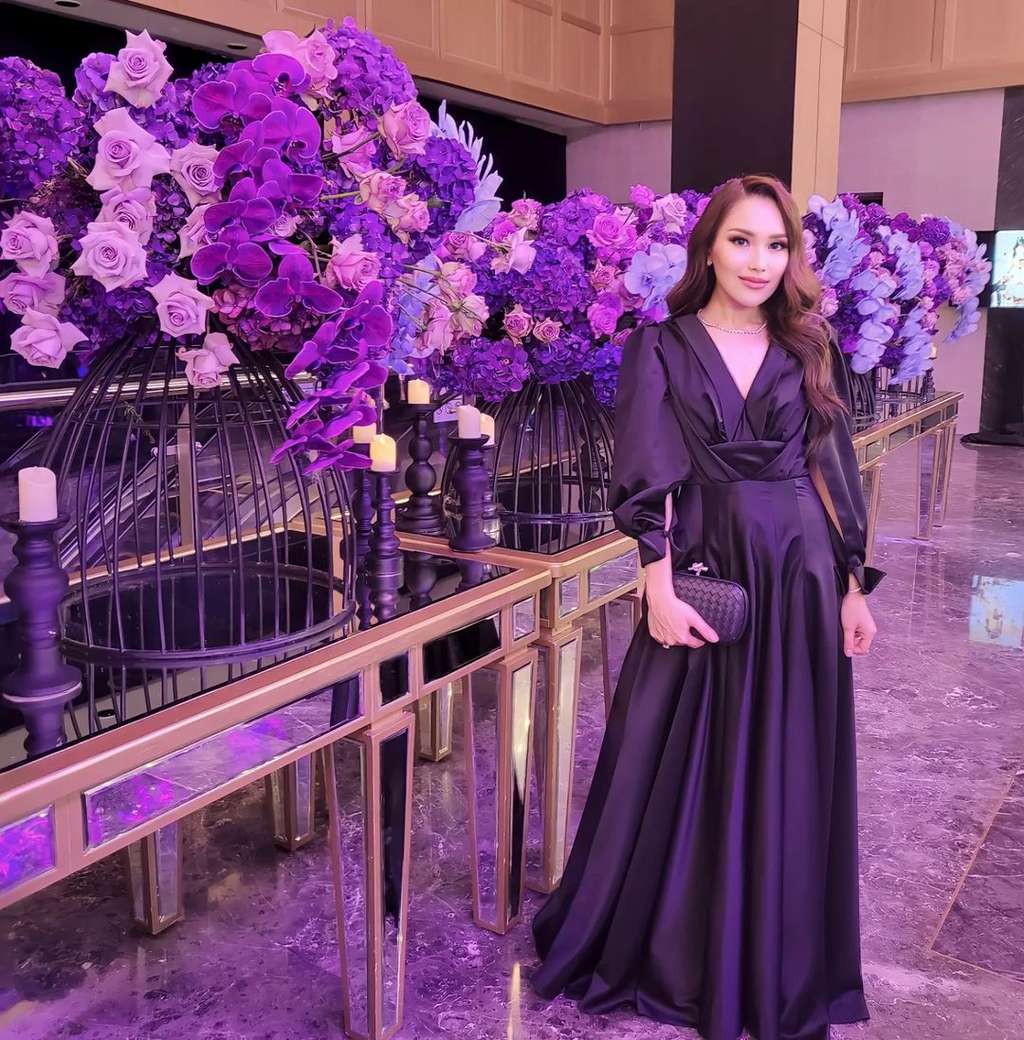 Penampilan Ayu Ting Ting
