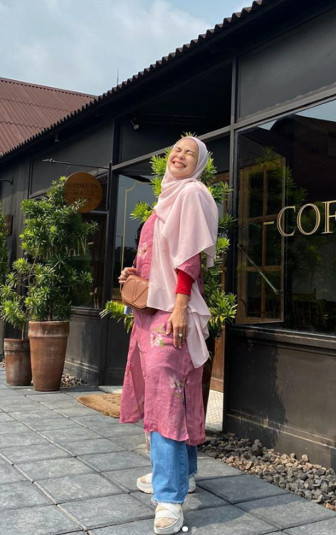 Feni Rose (Foto: @fenirose)