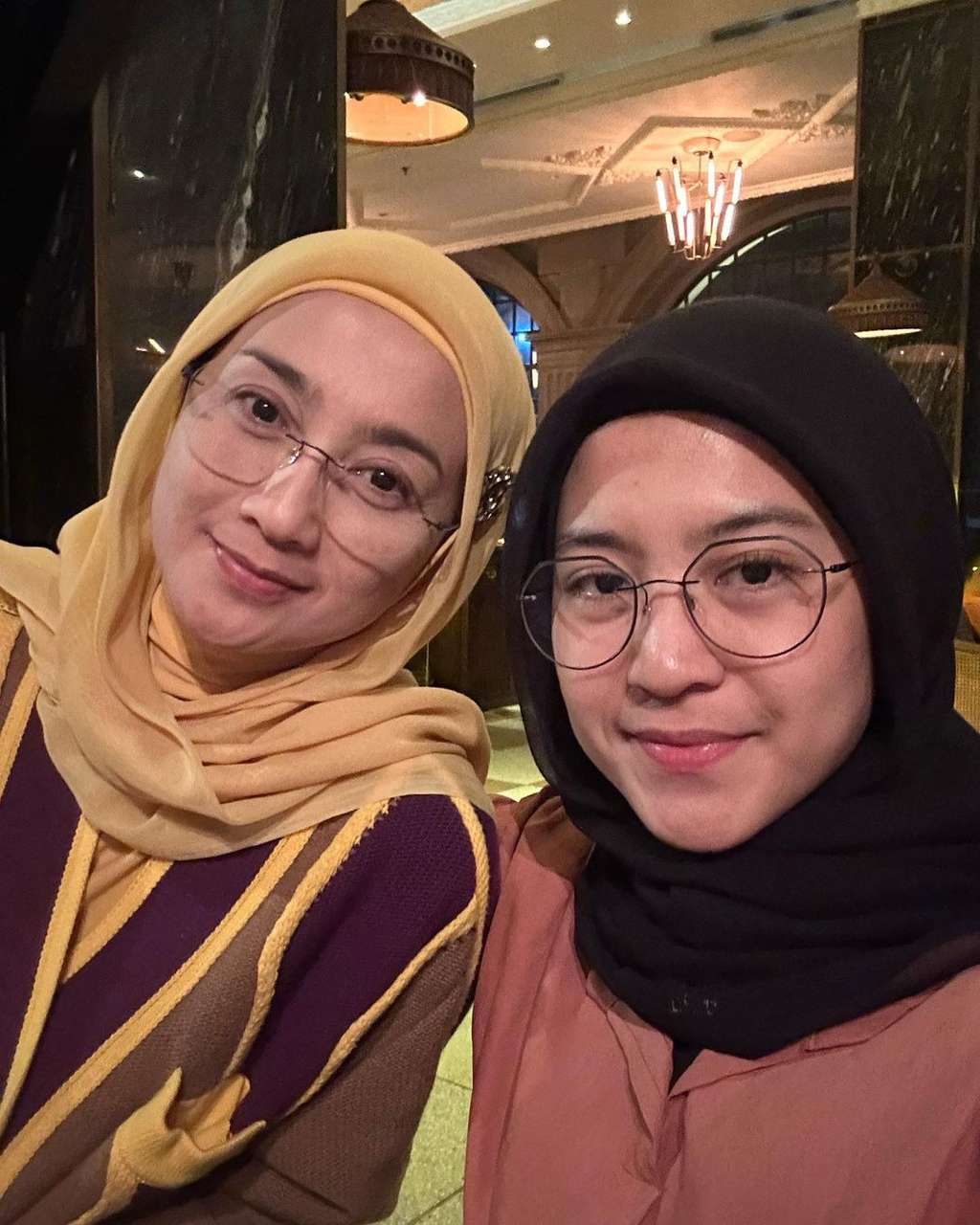 Nasywa dan Desy Ratnasari