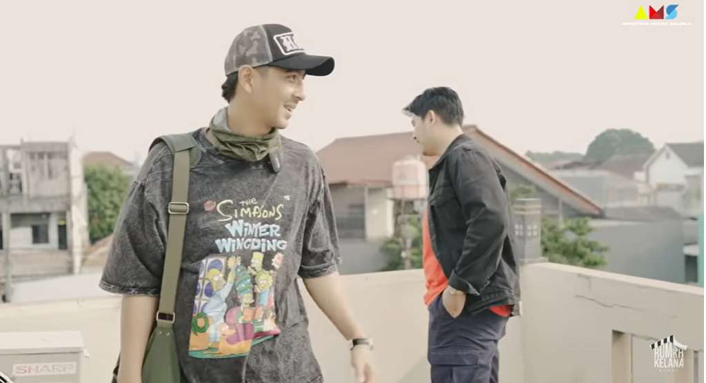 Potret kos Arya Saloka