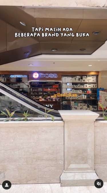 Dulu Jadi Pusat Berburu Elektronik Ibu Kota, Begini Suasana Mal Ratu Plaza yang Kini Sepi Pengunjung
