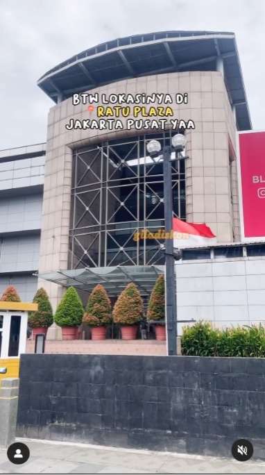 Dulu Jadi Pusat Berburu Elektronik Ibu Kota, Begini Suasana Mal Ratu Plaza yang Kini Sepi Pengunjung