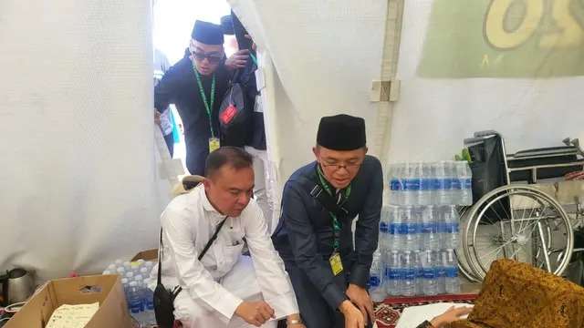 Kunjungan Wakil DPR ke Mina: Tenda Penuh Sesak Hingga Jemaah Tidur di Samping Toilet