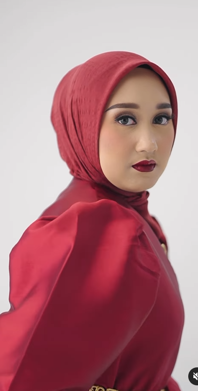 Dian Pelangi/ Instagram @dianpelangi