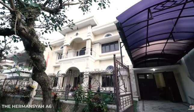Rumah Anang Hermansyah