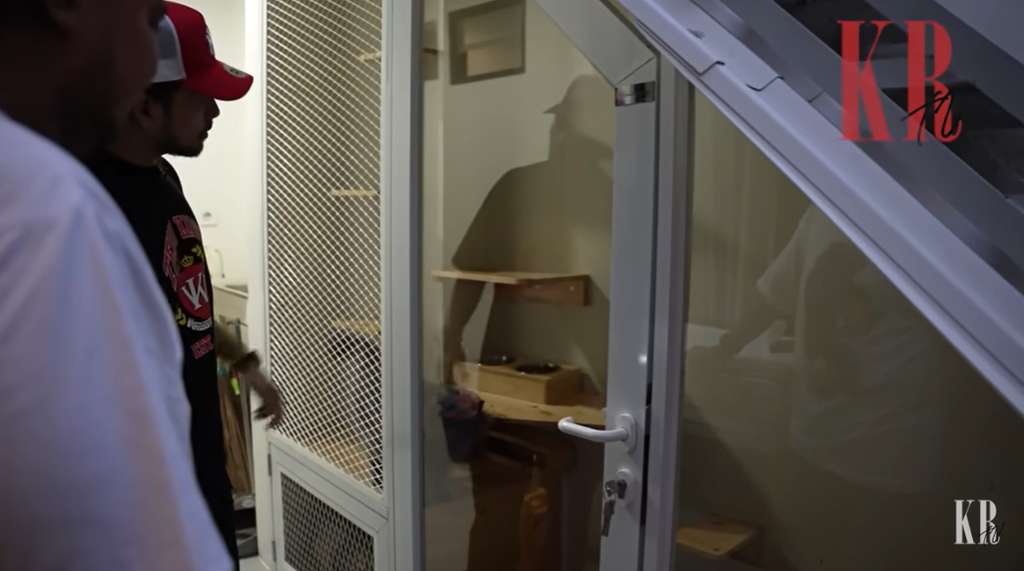 Potret rumah Rigen Rakelna