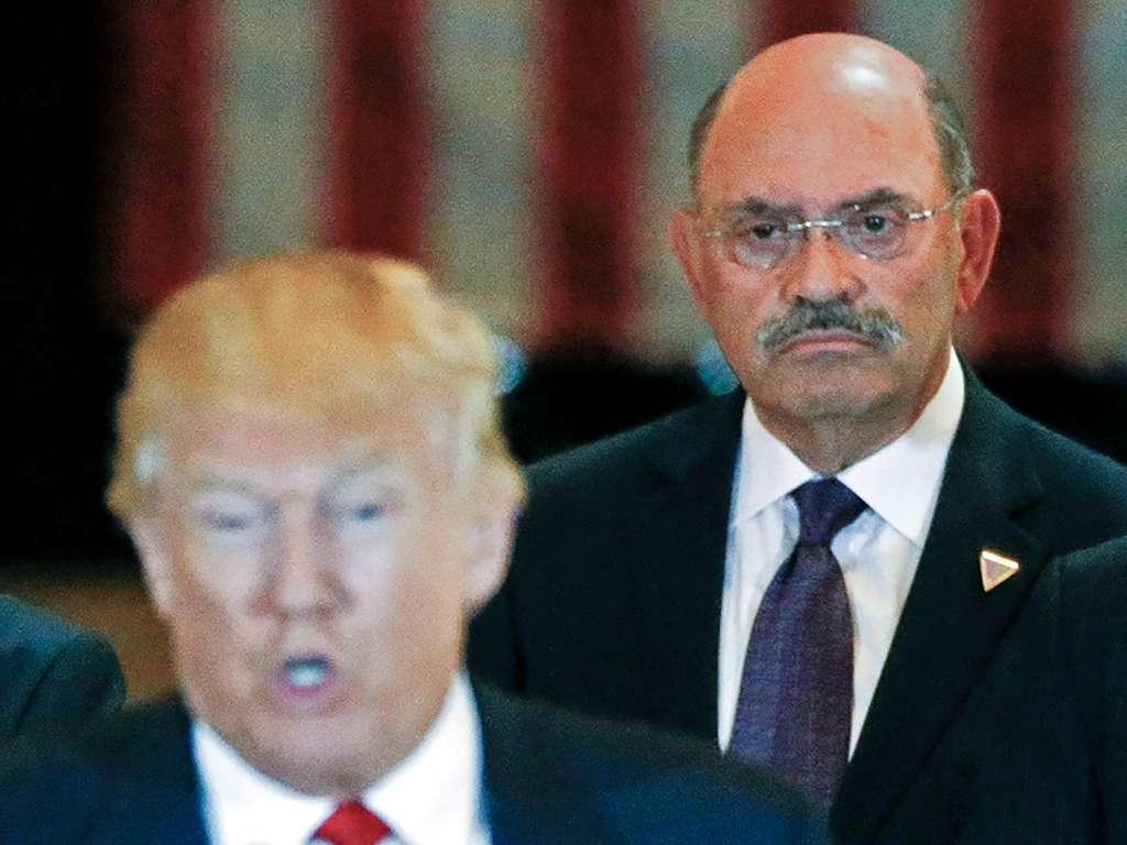 Doanld Trump dan Allen Weisselberg, dalam sebuah acara