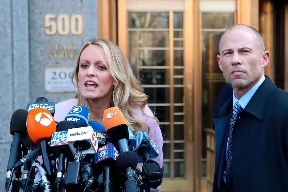 Stormy Daniels muncul di persidangan Stormy Daniels muncul di persidangan