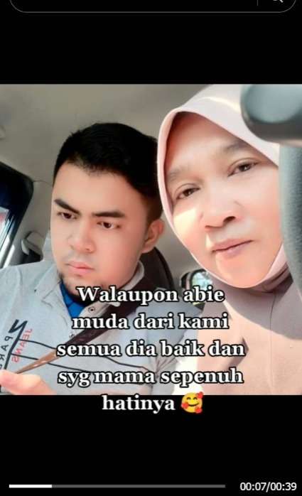 Kisah Pasangan Beda 37 Tahun, Ayah Tiri Lebih Muda dari Anak-Anaknya