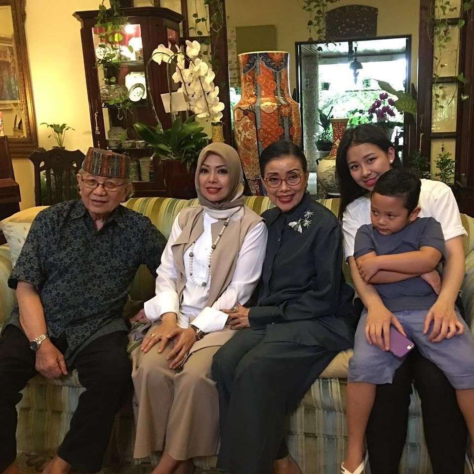 Potret Anneesha Atheera Uno