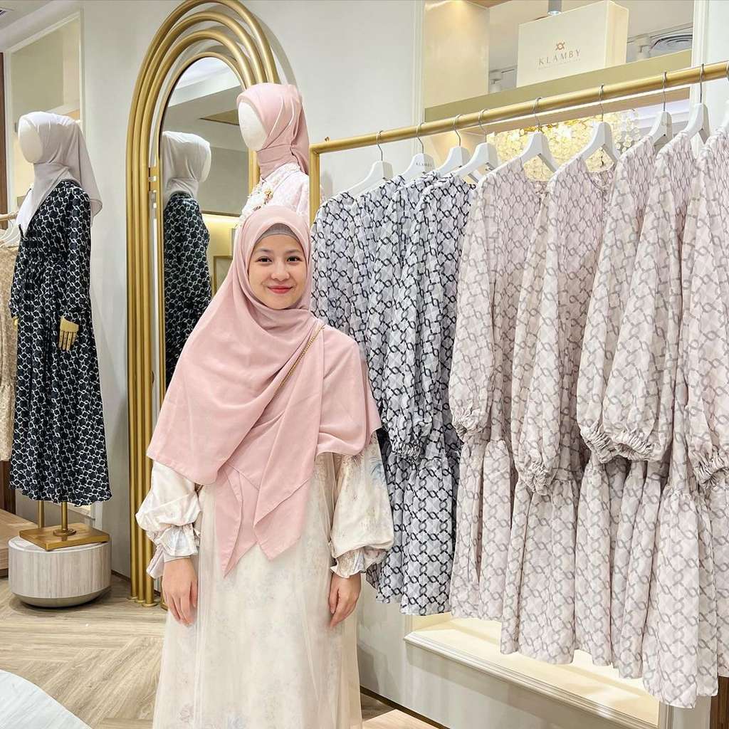 Instagram @natasharizkynew