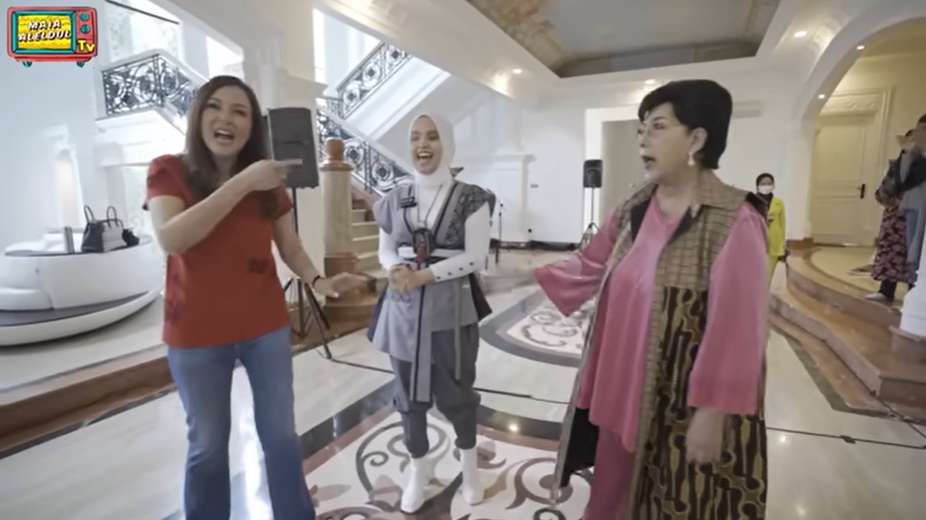 Tampak depan rumah Putri Ariani