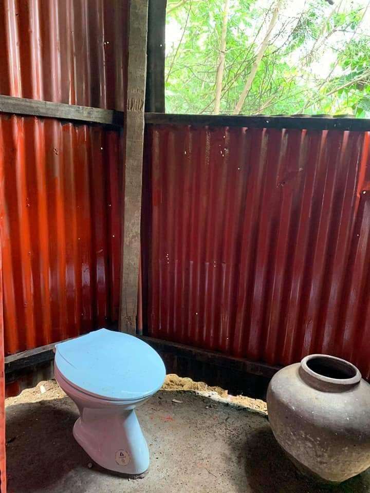 Gubuk reyot mirip kandang ayam si kakek direnovasi jadi cantik.