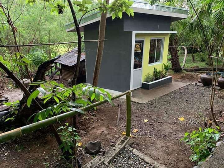 Gubuk reyot mirip kandang ayam si kakek direnovasi jadi cantik.