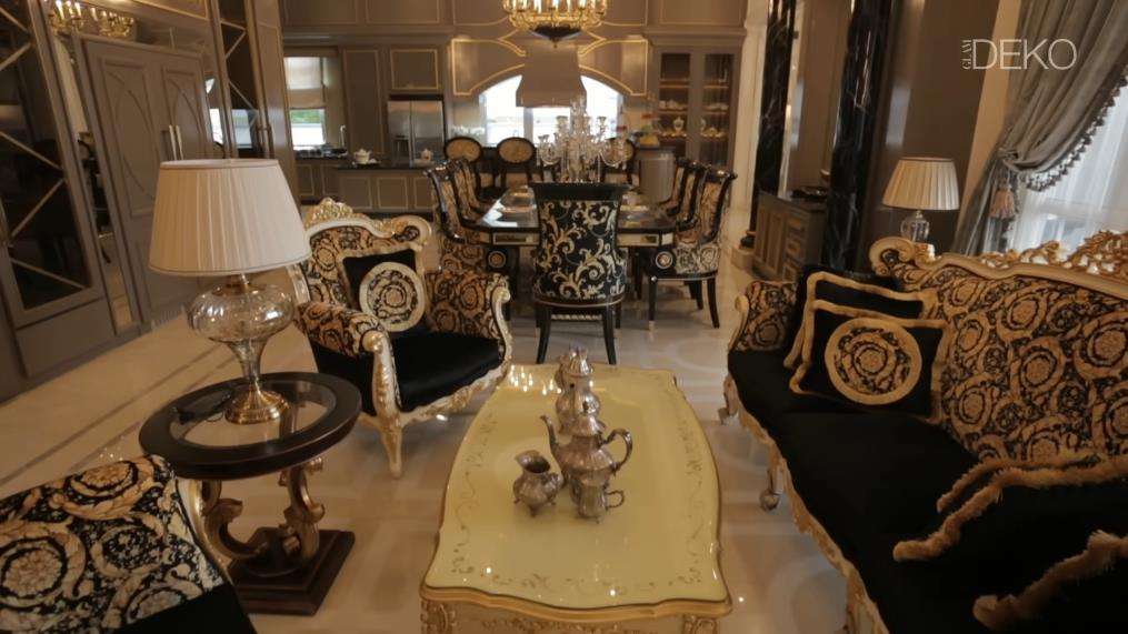 Rumah mewah Datuk Aliff Syukri 'Upin Ipin' bak istana.