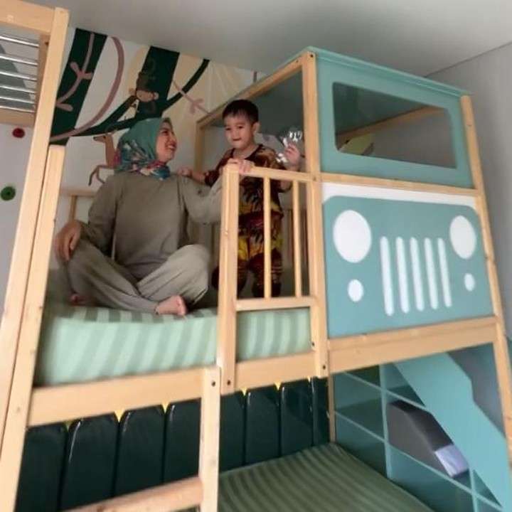 Kamar Kanana dan Kalundra