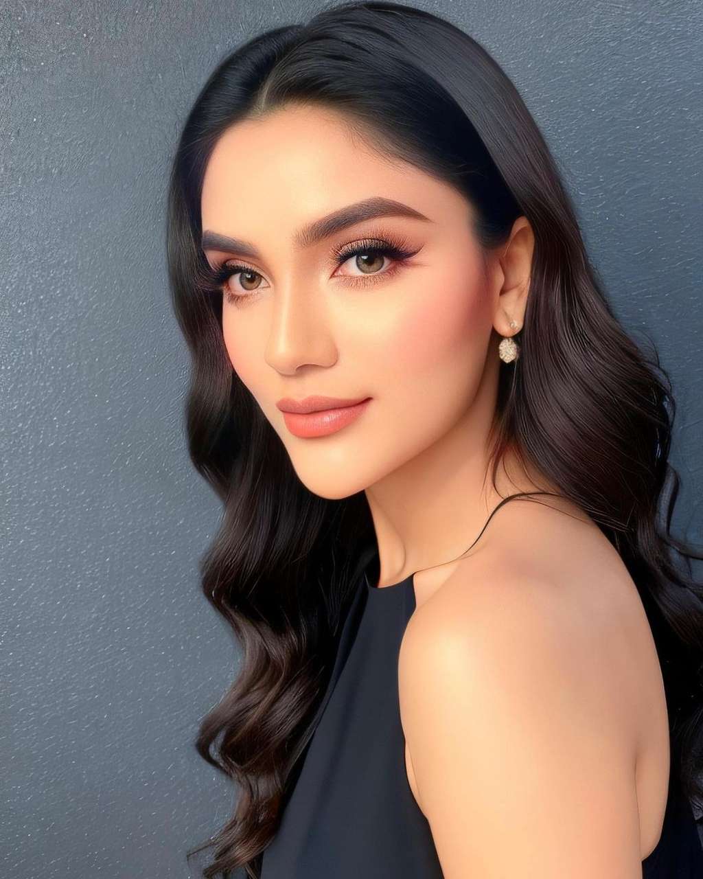 Potret Hilda mantan pacar Billy Syahputra