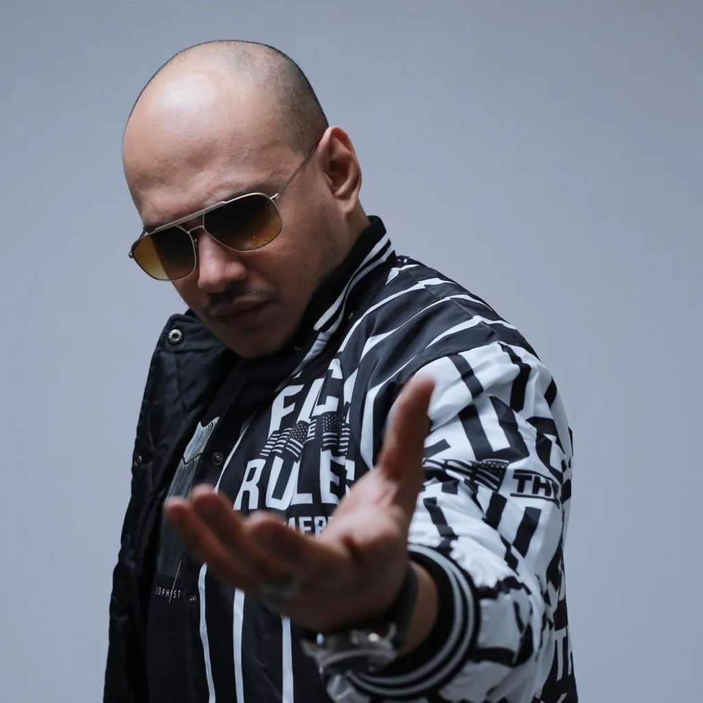 Potret Husein Alatas Jebolan Indonesian Idol
