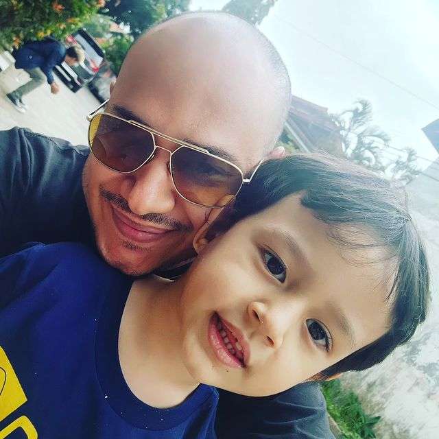 Potret Husein Alatas Jebolan Indonesian Idol