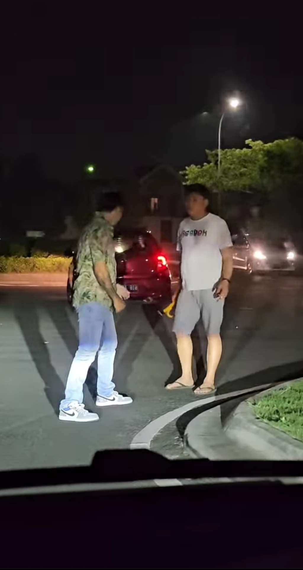 Viral Aksi Pengendara Mobil Ugal-Ugalan Berujung Dibekuk Atlet MMA