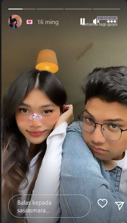 Sasi Asmara dan pacarnya Ocha