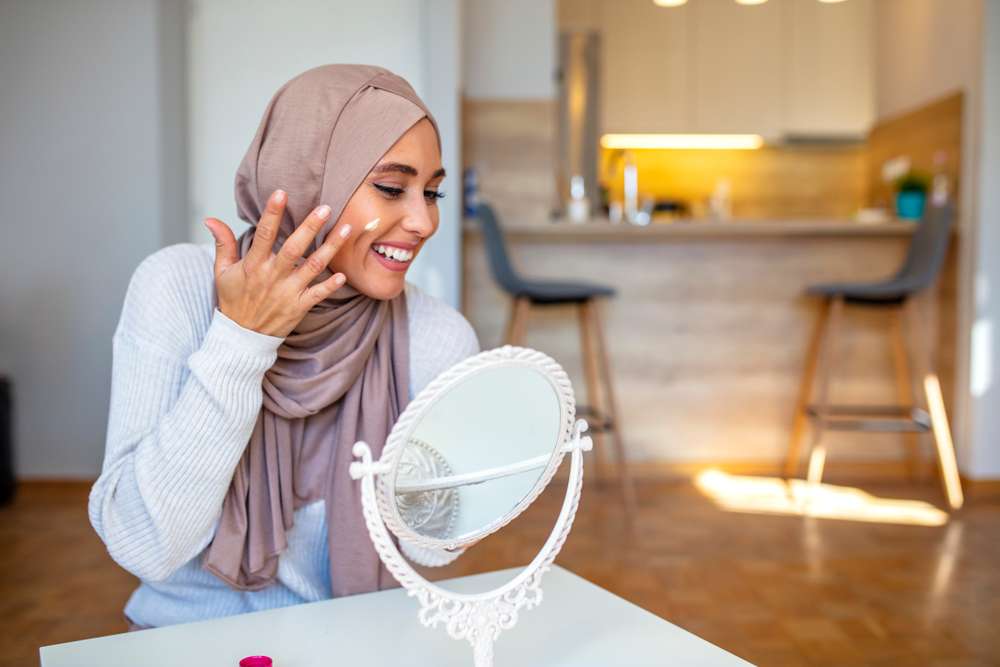 Memakai Skincare