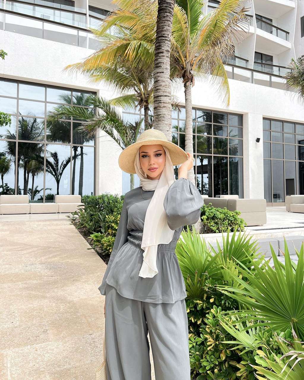 Outfit ke pantai