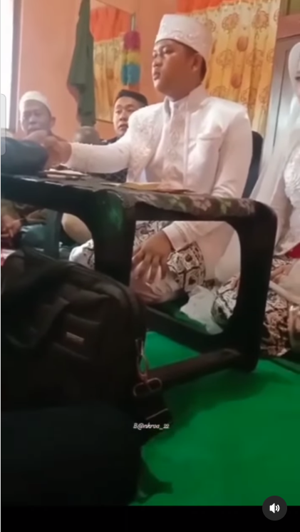 Momen Pengantin Pria Ijab Qobul Penuh Semangat, Hentakan Tangan Sangat Kencang Hingga Pecahkan Kaca Meja