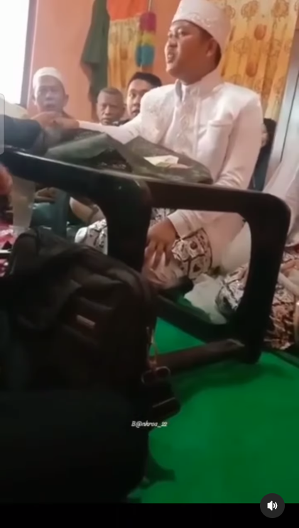 Momen Pengantin Pria Ijab Qobul Penuh Semangat, Hentakan Tangan Sangat Kencang Hingga Pecahkan Kaca Meja