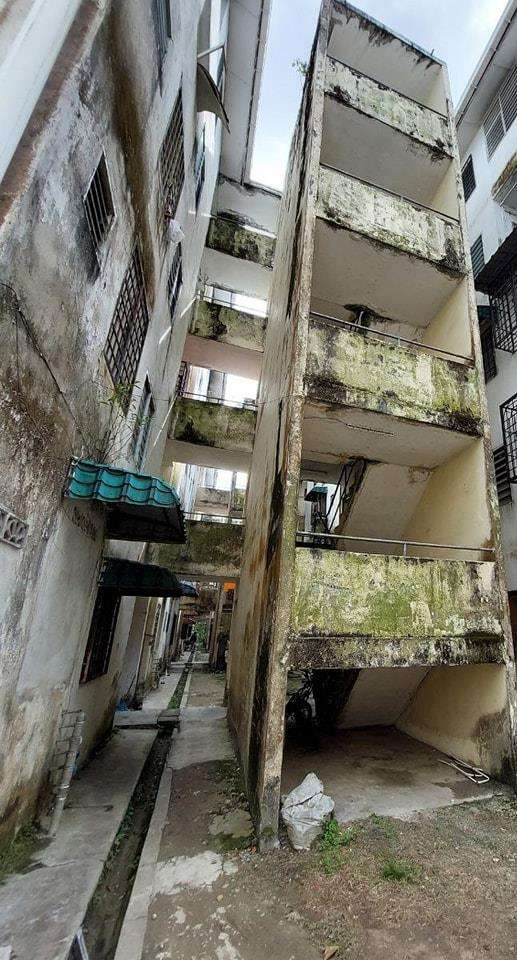 Apartemen dijual murah tapi kondisinya menyeramkan.