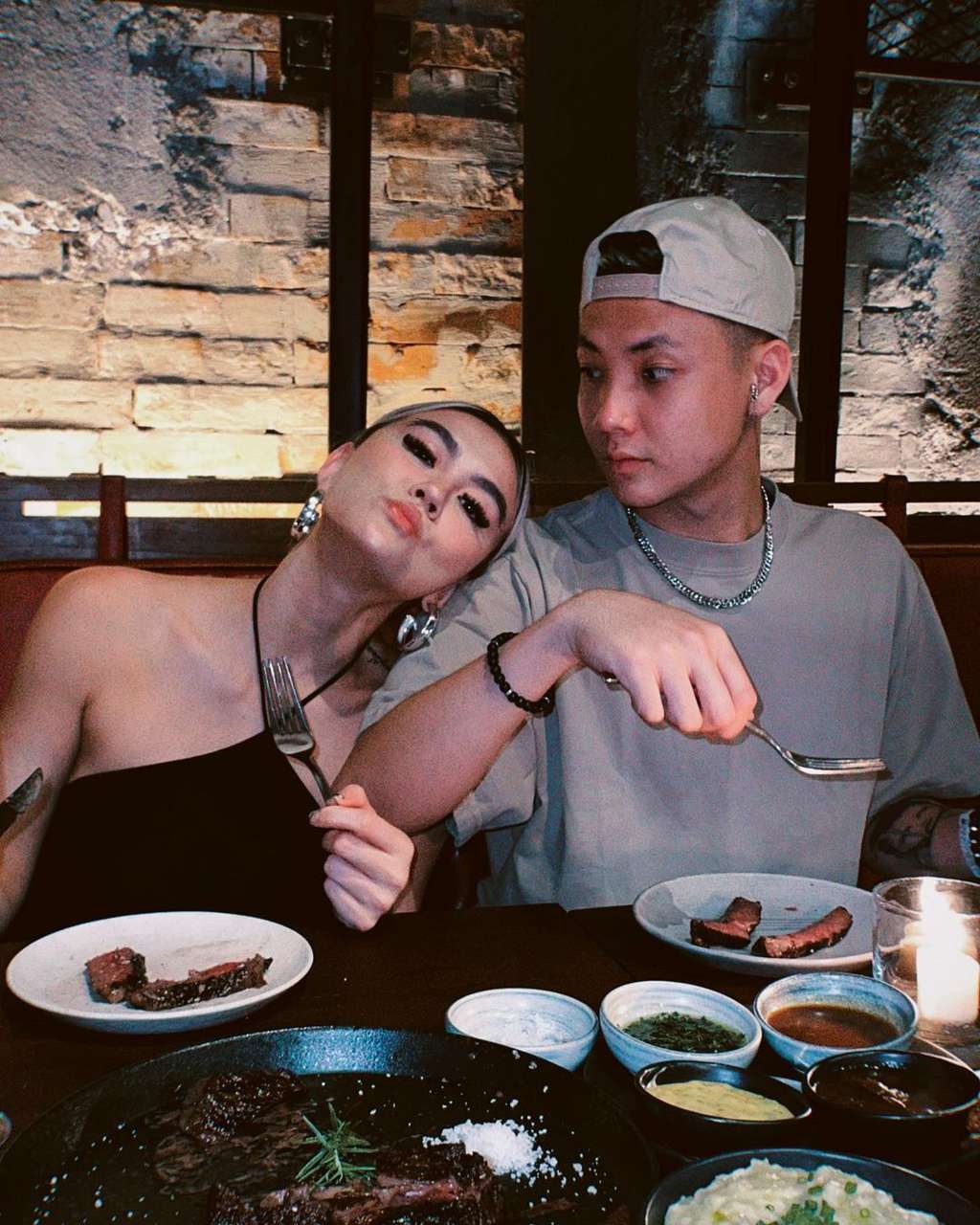 Potret Agnez Mo
