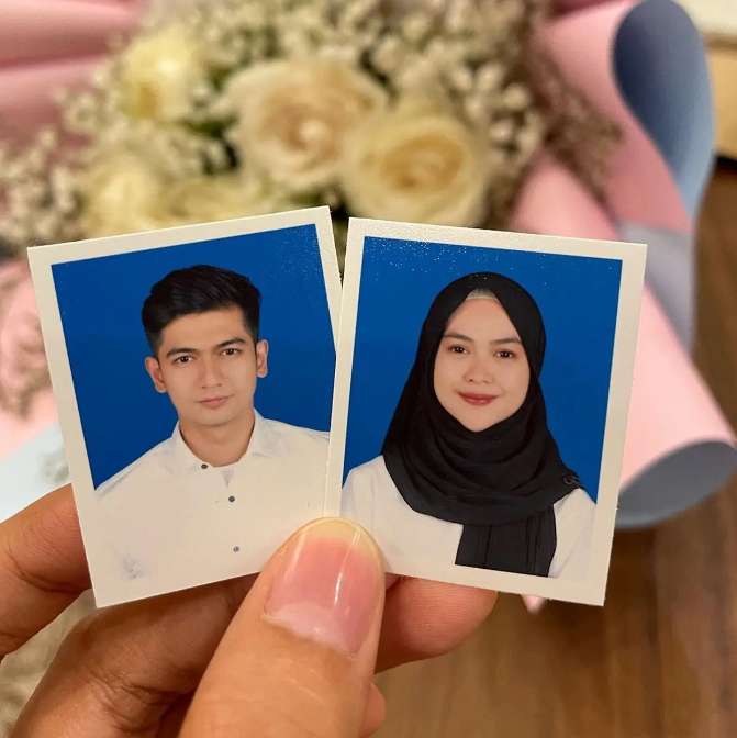 Pas foto Ria Ricis dan Teuku Ryan