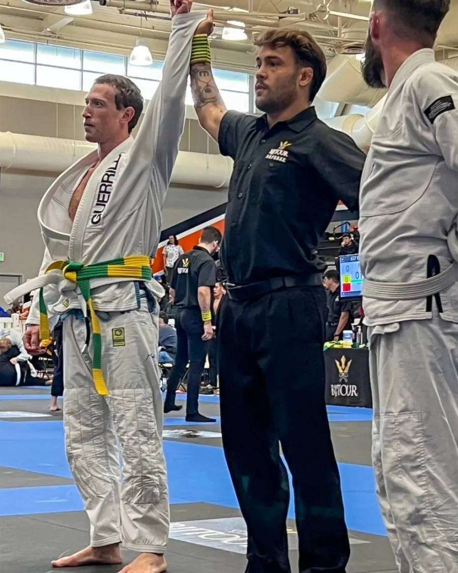Zuck saat memenangkan turnamen jiu-jitsu