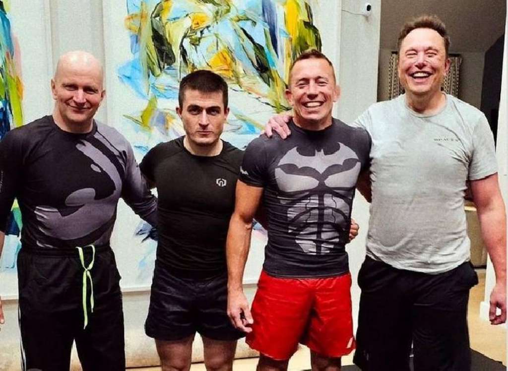 Musk berlatih serius dengan juara UFC