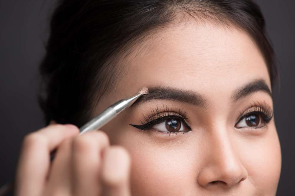 Makeup alis