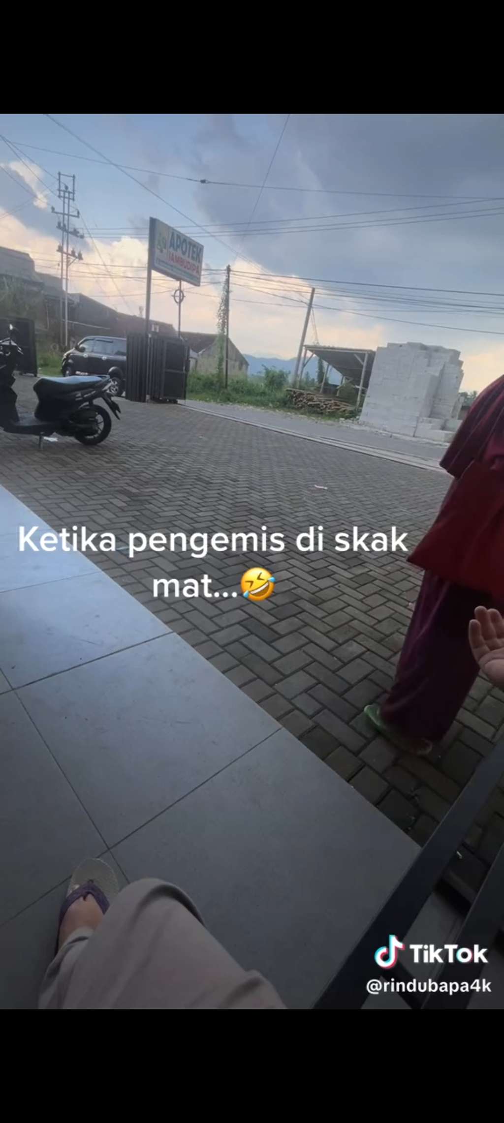 Liat Pengemis Turun dari Mobil, Pria ini Ogah Kasih Sumbangan Omongannya Bikin Skakmat