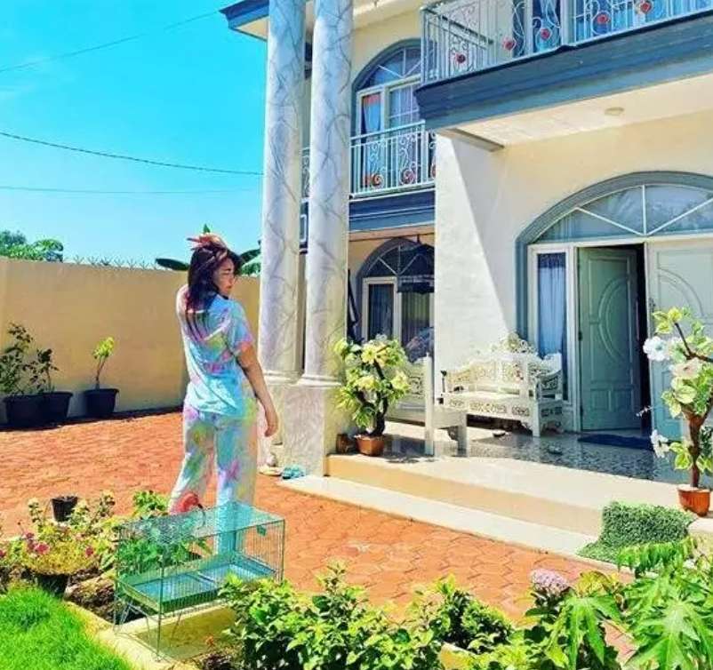 Potret Rumah Via Vallen