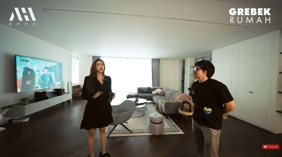 Potret rumah Aura Kasih