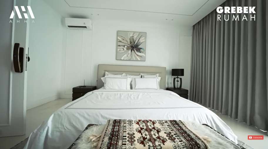 Potret rumah Aura Kasih