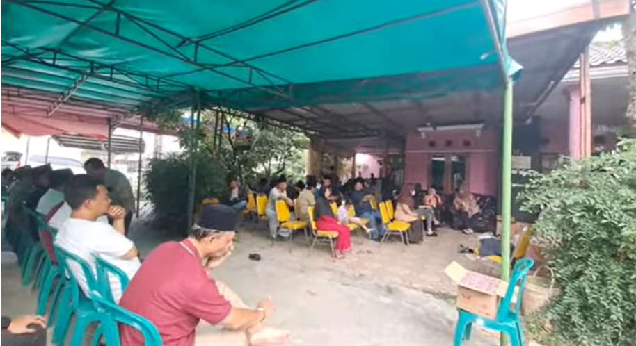 Suasana rumah mendiang Taufik Lala