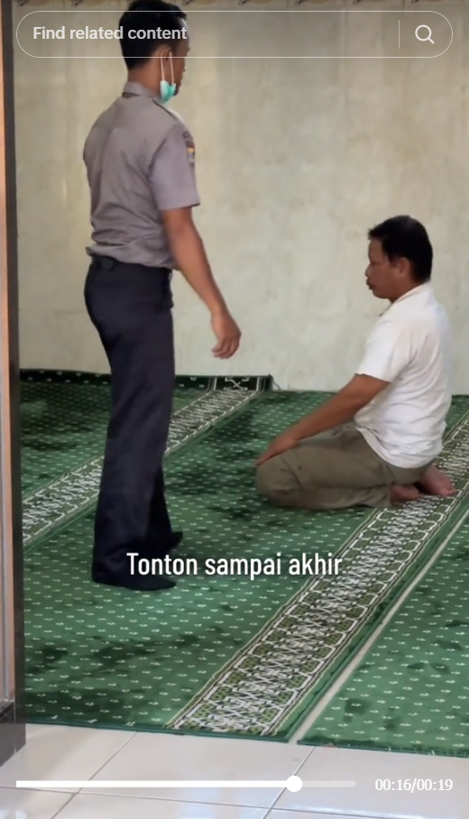 Saking Lamanya Bapak ini Sujud di Mushola Rumah Sakit, Sampai Didatangi Tim Forensik!