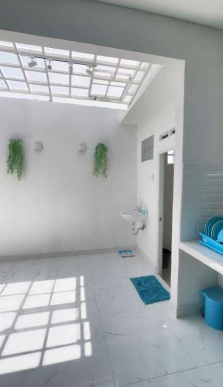 Dicibir kamar mandi dan WC kumuh, wanita ini rombak habis-habisan jadi mewah.